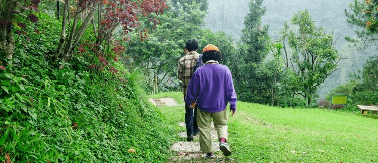 The Internet's Latest Obsession Is Literally Just… Walking (But Make It Mindful)